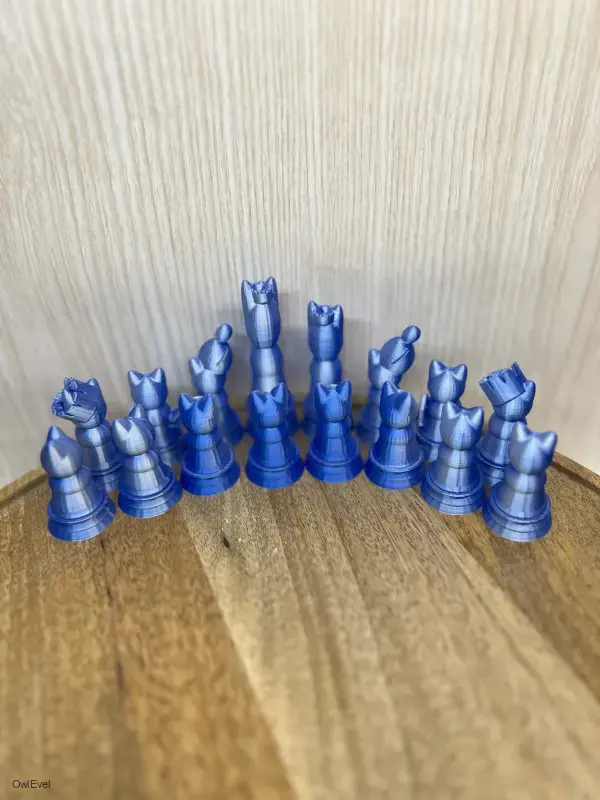 Kočičí šachové figurky